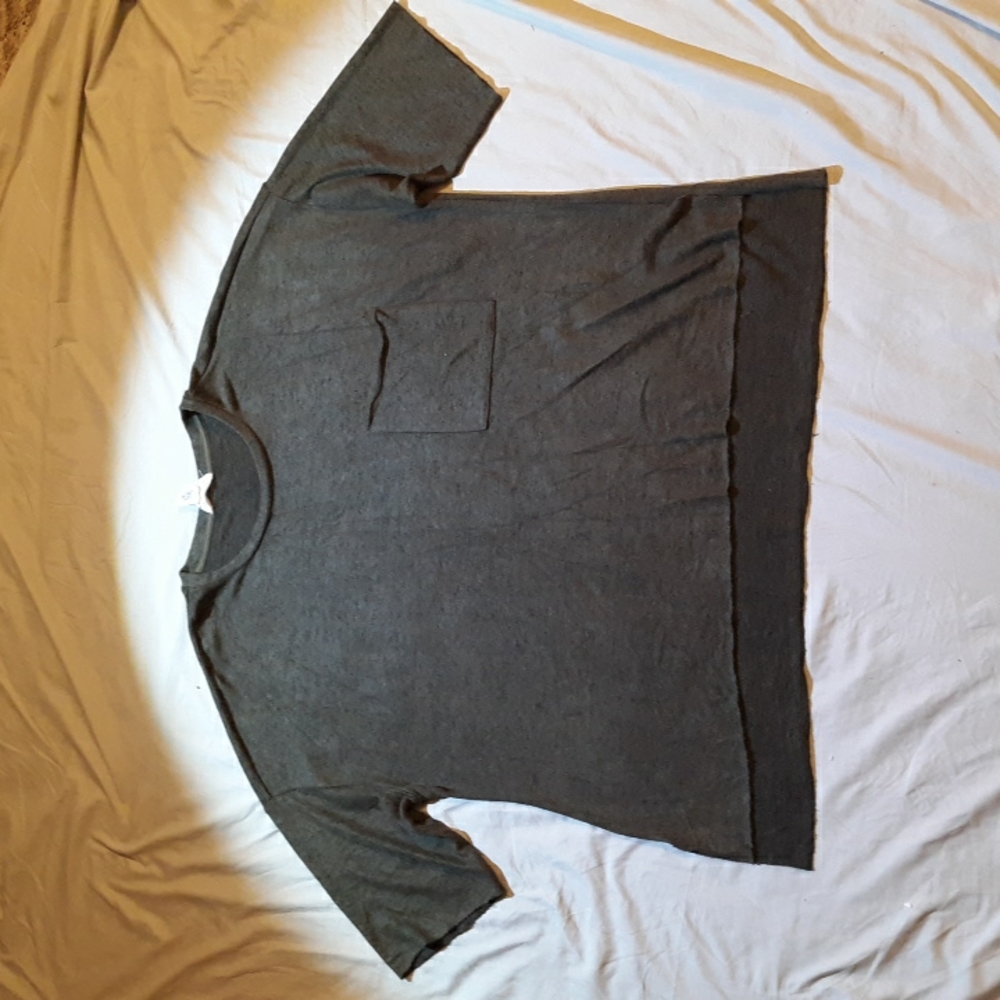 Soft Plush green shirt, hi-lo hem & chest pocket